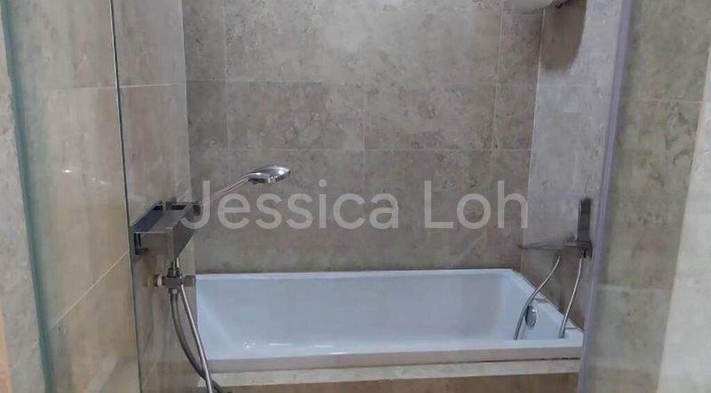 3 Bed Condo for Sale in  Marina Bay Residences - Image 7